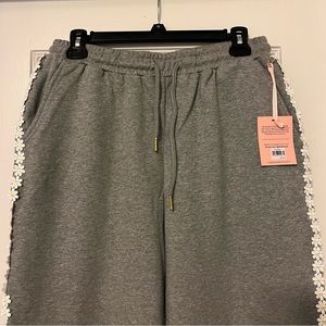 NWT ban.do Gray Daisy Sweatpants Size Large